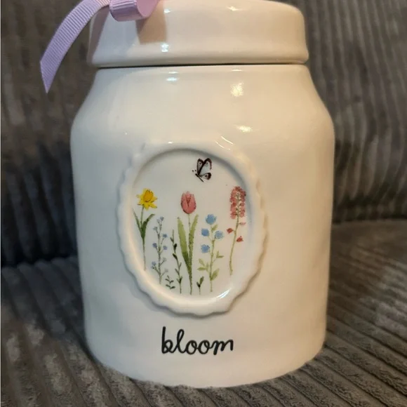 Rae Dunn White Ceramic Jar with Floral Pattern- BLOOM- NWT - Picture 3 of 11